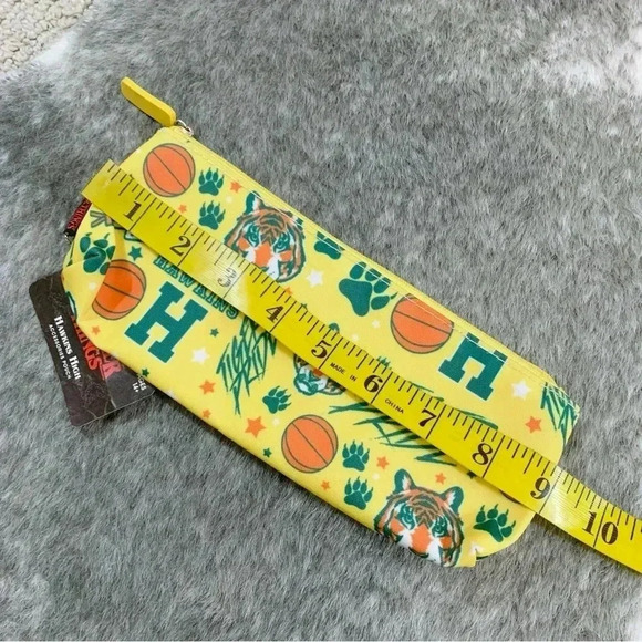 NWT Stranger Things Hawkins HS Pouch - Picture 10 of 10
